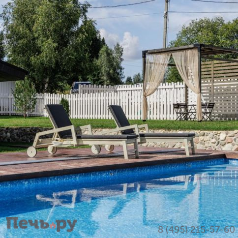 Комплект шезлонгов Royal Family PAOLO на колесиках из акации в белом цвете фото